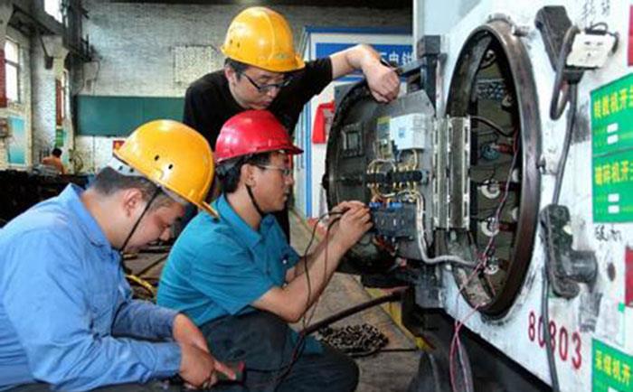 仪表大拿在带电修理仪表-http://m.jczxnmz.cn/tech/1230.html 仪表大拿在带电修理仪表-http://m.jczxnmz.cn/tech/1230.html